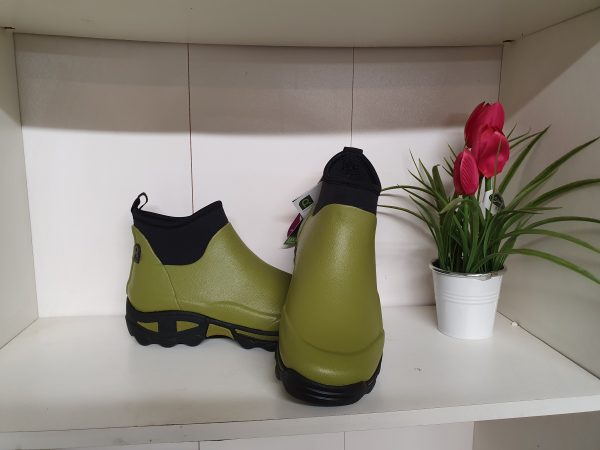 ladies garden shoe at beechmount garden centre