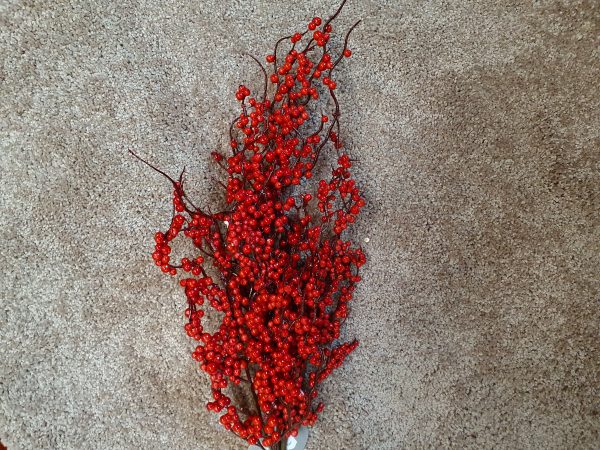 50cm Brigth Red Small Berry Cluster Spray 28984 at beechmount garden centre