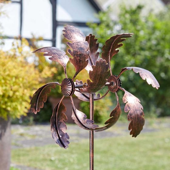 oak leaf wind spinner at beechmount garden centre