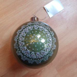 10cm Harmony Design Glass Balls 12868 at beechmount garden centre