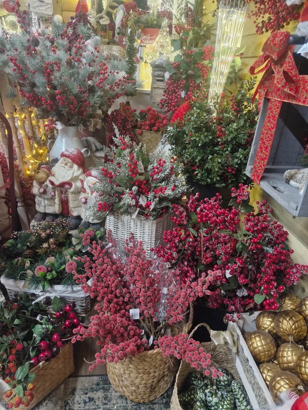 Beechmount Garden Centre Christmas decorations 20254 Beechmount Garden Centre Christmas decorations 2025
